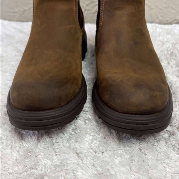 UGG Biltmore Chelsea Boots - Picture 4 of 11